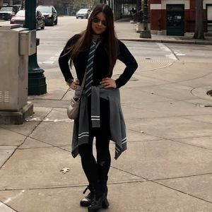 Meet your Posher, Nadia sarai